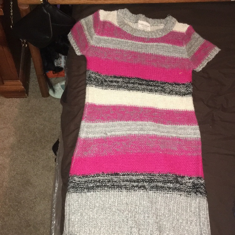 It can be a dress or shirt